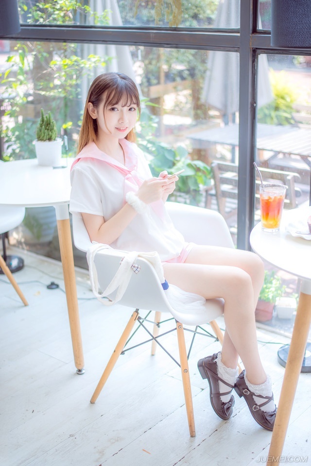 一段感情能给你带来多大痛苦，就曾给你带来过多大快乐。